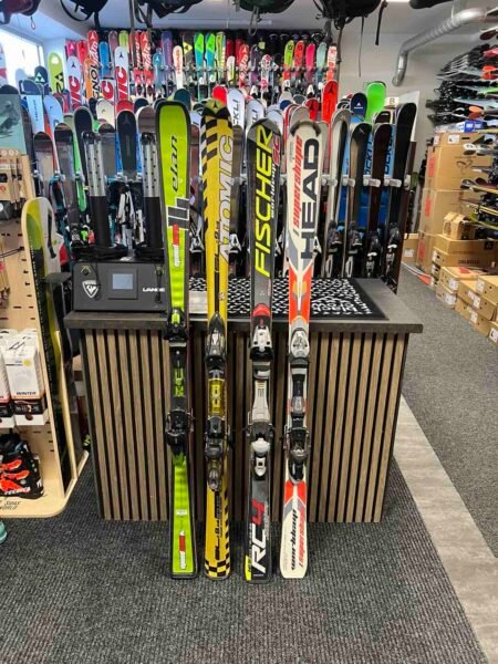 Pistskidor (165-170 cm)
