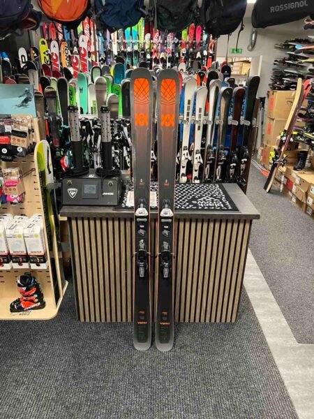 Völkl Mantra 102 (184 cm) 2024/2025 – Visningsexemplar