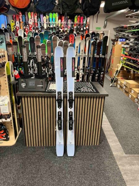 Salomon QST 92 Lux (160 cm) 2024/2025 – Visningsexemplar
