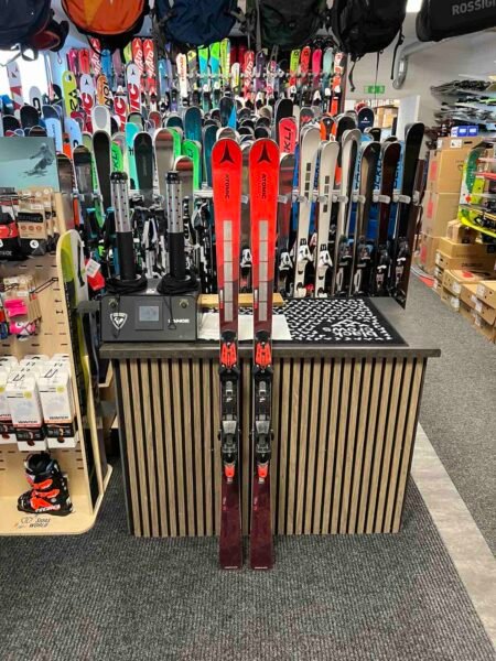 Atomic Redster G9 Revo S (172 cm) 2024/2025 – Demoskidor