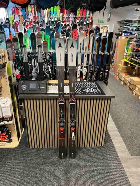 Atomic Vantage 75 C (169 cm) – Visningsexemplar