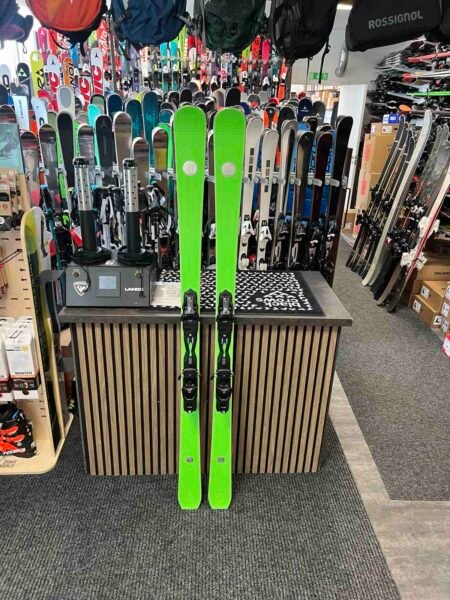 AK Green Popart (183 cm) – Demoskidor