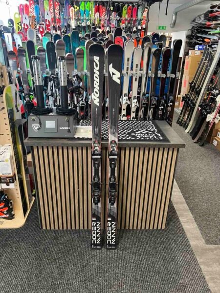 Nordica Dobermann Multigara DC (170 cm) 2025/2026 – Demoskidor