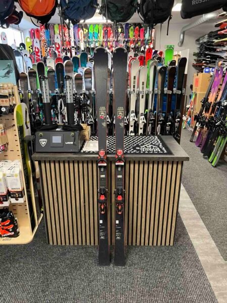 VAN DEER Red Bull Sports H-Power 68 (182 cm) 2025/2026